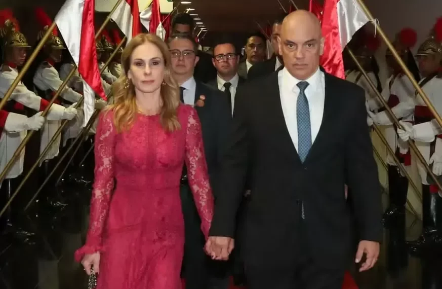Contrato de R$ 129 milhões entre Banco Master e escritório da esposa de Moraes aparece em material apreendido pela PF