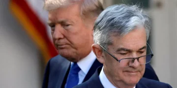 Trump chama Powell de idiota e renova escalada de pressão contra Fed por cortar juros