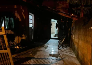 Homem é encontrado ensanguentado dentro de casa após sofrer tentativa de homicídio em Ilhota