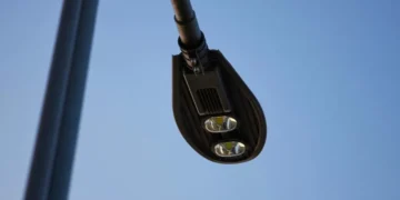 Licitação de R$ 21 milhões para troca e manutenção da iluminação pública é suspensa em Rio do Sul