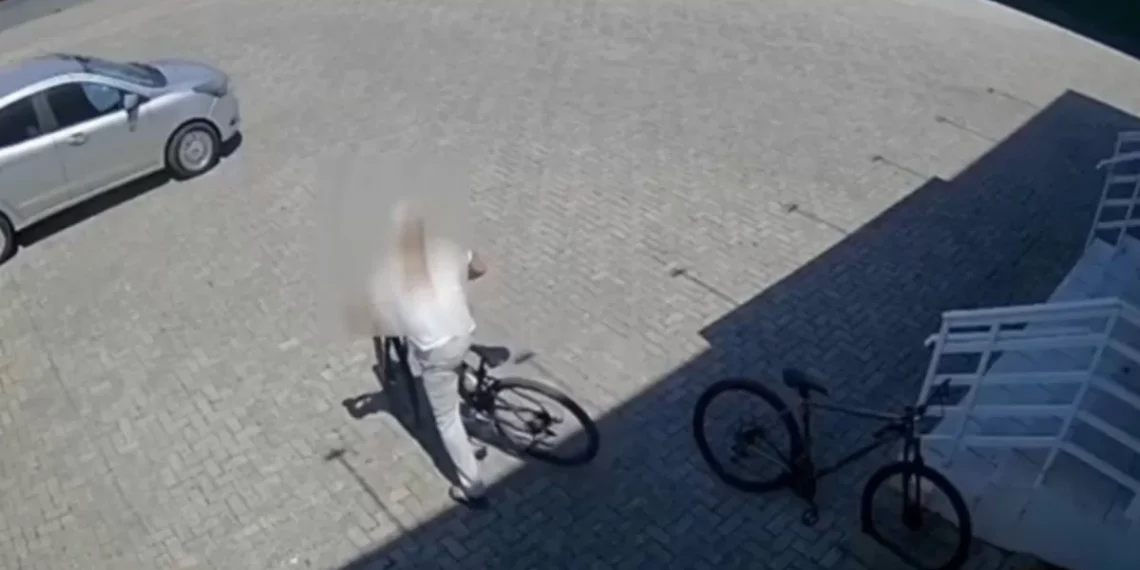 É um atrás do outro: criminoso solto com tornozeleira volta a cometer furto em Timbó