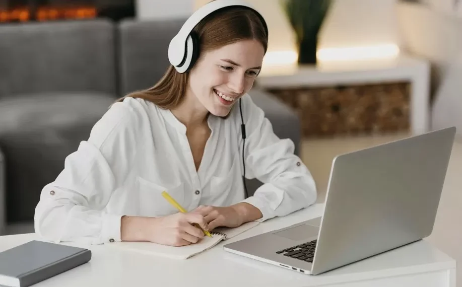 Janeiro puxa mercado digital com transações 24% acima da média do ano, aponta Hotmart