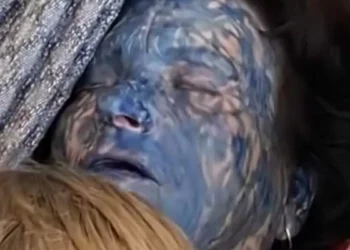 Criança transforma cochilo da avó em “obra de arte”, em SC, e vídeo viraliza nas redes sociais