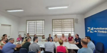 Acordo histórico garante ganho real, reajustes expressivos e avanços estruturais aos servidores de Timbó