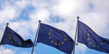 UE convoca reunião de emergência de embaixadores após ameaça de tarifas de Trump ligadas à Gronelândia