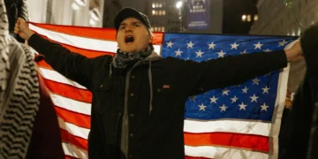 Duas pessoas baleadas por agentes federais em Portland