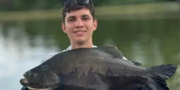 Jovem de 18 anos morre após carro sair da pista e cair em ribanceira em Presidente Getúlio