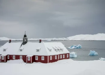 Berlim e Londres discutem missão militar da NATO na Gronelândia