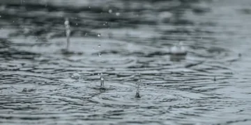 Temporais persistem em Santa Catarina e elevam risco de alagamentos e ventos fortes no Vale do Itajaí e Litoral Norte