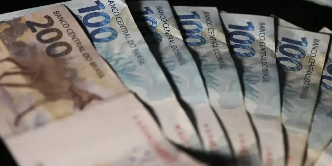 Governo central tem superávit primário de R$ 86,9 bi em janeiro, pior que o esperado