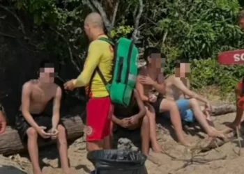 PM de folga salva três adolescentes arrastados por correnteza na Praia do Buraco, em BC