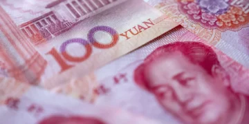 Com dólar em queda, debate sobre controles de capital ganha força na China