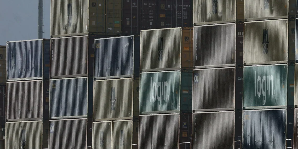 Brasil tem superávit comercial de US$4,3 bi em janeiro, diz ministério