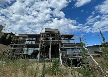 Construções de moradias iniciadas nos EUA sobem 6,2% em dezembro ante novembro