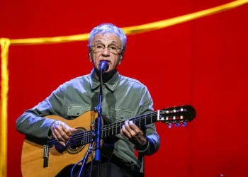 Caetano Veloso reforça cartaz do Coala Festival, Maria Bethânia cancela