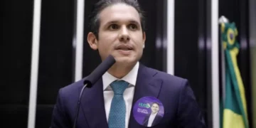 Ala econômica vê fim da 6×1 como madura no Congresso, mas texto pode afastar governo