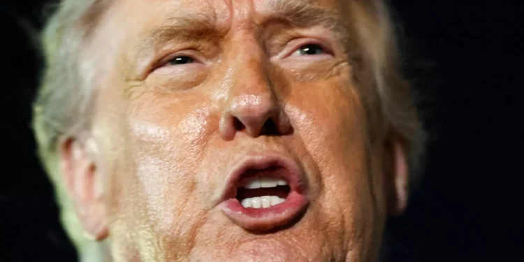 Trump comemora “ótimos” números do emprego após dados do payroll