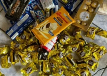 Chocolate com vidro comprado em floricultura fere criança de 4 anos em SC