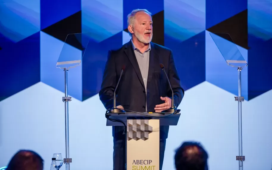 BC: Vivan diz que regra do FGC deve ser revista e que caso Master não afetou captação