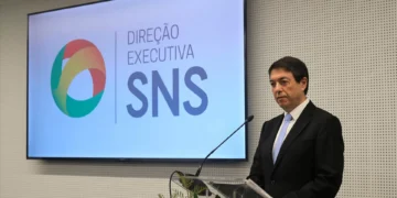 SNS com quase 1,1 milhões de utentes à espera de consulta no final de 2025