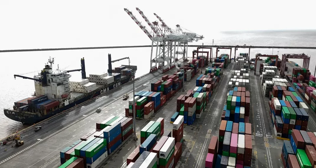 Trabalhadores marítimos iniciam greve de 48h na Argentina contra reforma trabalhista