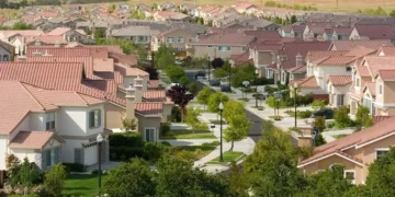 Vendas pendentes de imóveis nos EUA caem 0,8% em janeiro ante dezembro