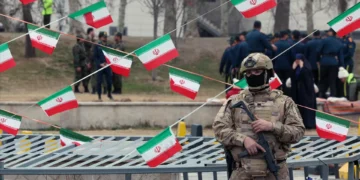 Estudantes iranianos retomam protestos contra o regime