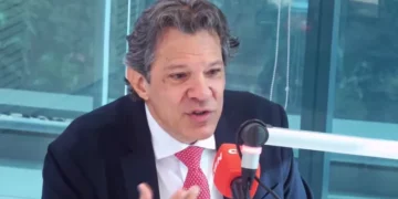 Haddad diz que Lula faz política pública “no atacadão” e compara ao Banco Mundial