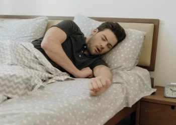 Ganhar dinheiro por dormir? Estar 10 dias deitado pode render cinco mil euros