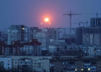 Kiev e outras cidades ucranianas atingidas por mísseis russos